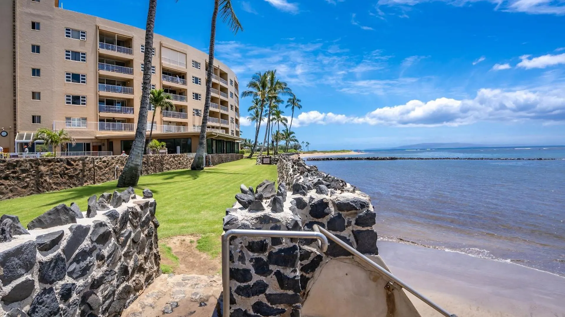Appartement Upscale Oceanfront Penthouse Vistas à Kihei